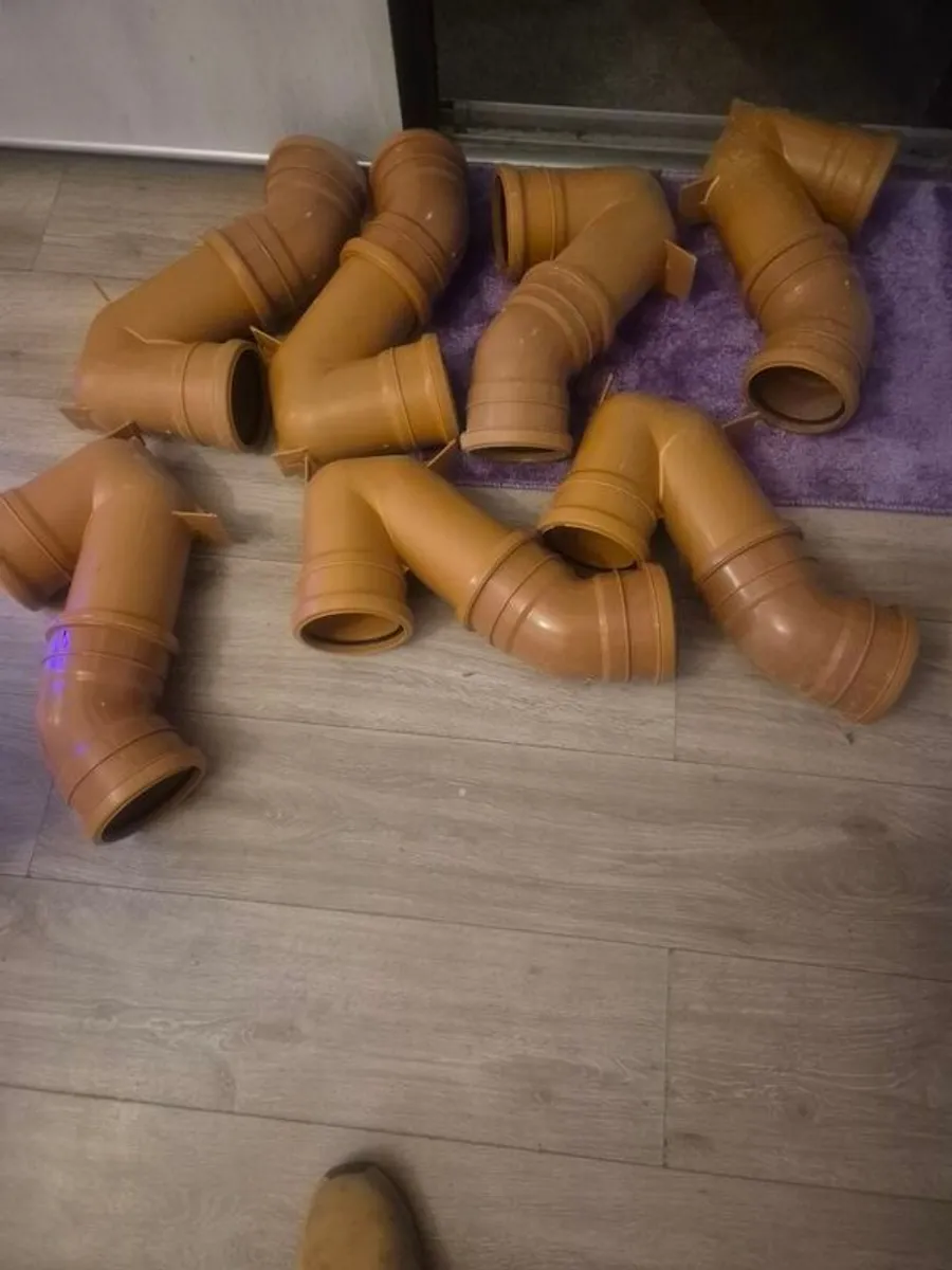 8 New Wavin elbow fittings - Image 1