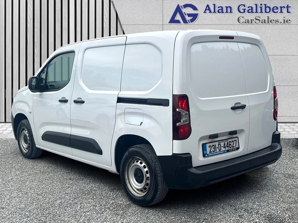 Peugeot Partner ACTIVE PLUS 1.5 DIESEL - Image 2