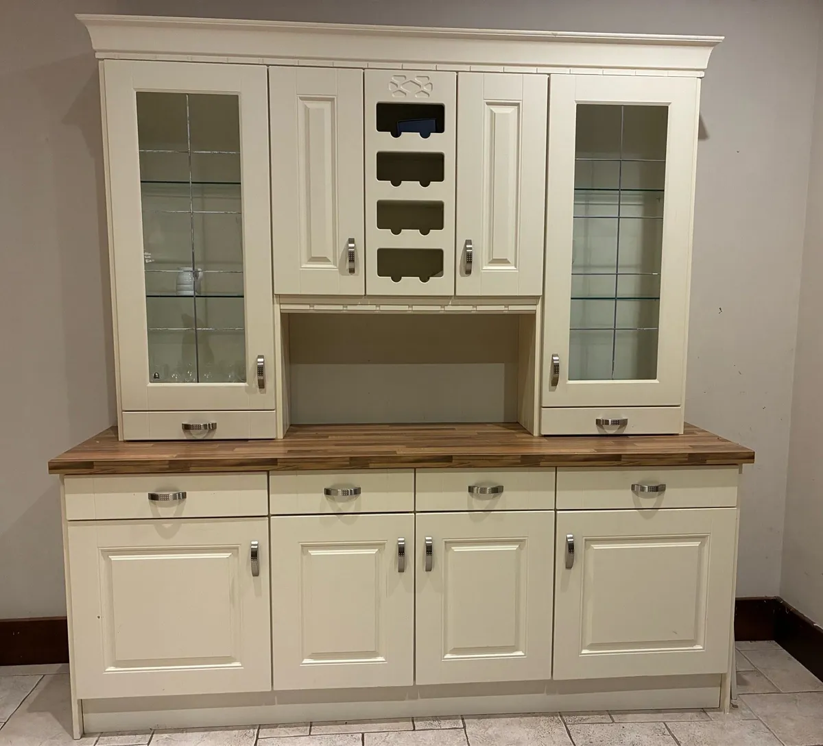 Kitchen island/dresser - Image 1