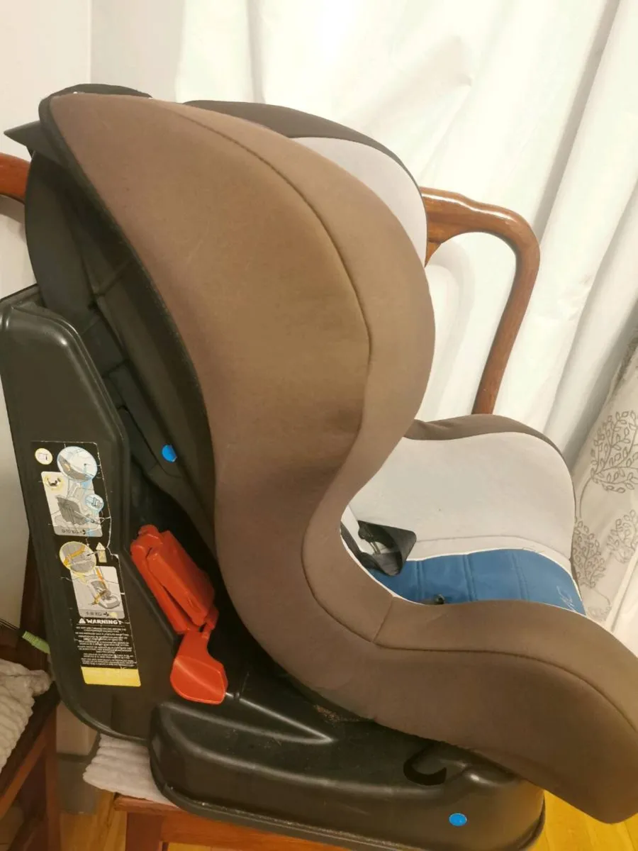 Child car seat - Image 2