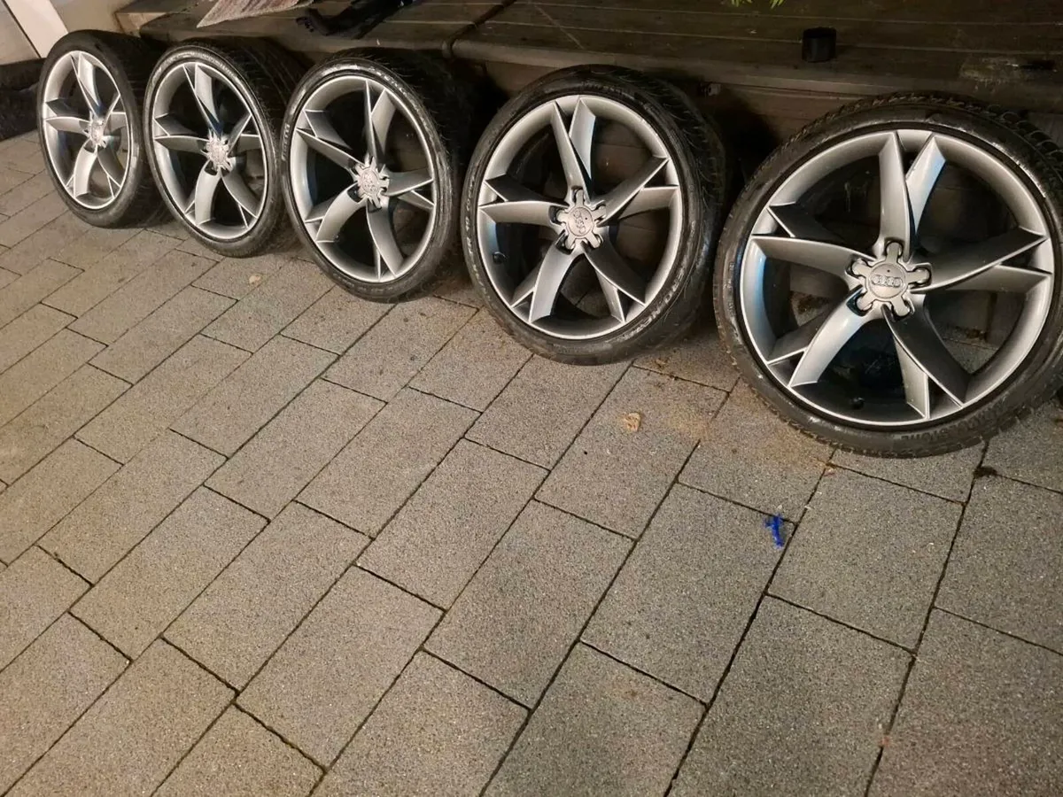 Genuine AUDI 19inch S5 wheels - Image 1