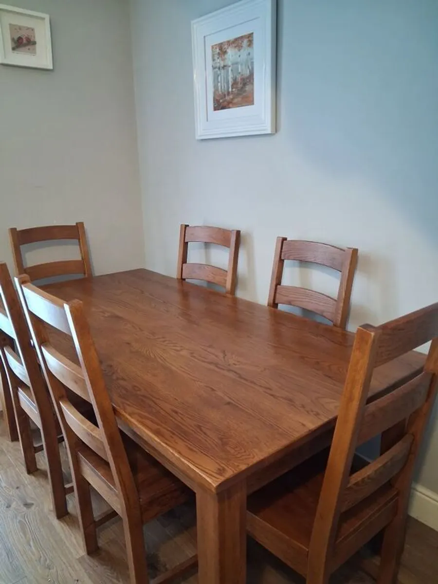 Solid Oak 6ft Dining Table and 6 matching solid oak chairs - Image 1