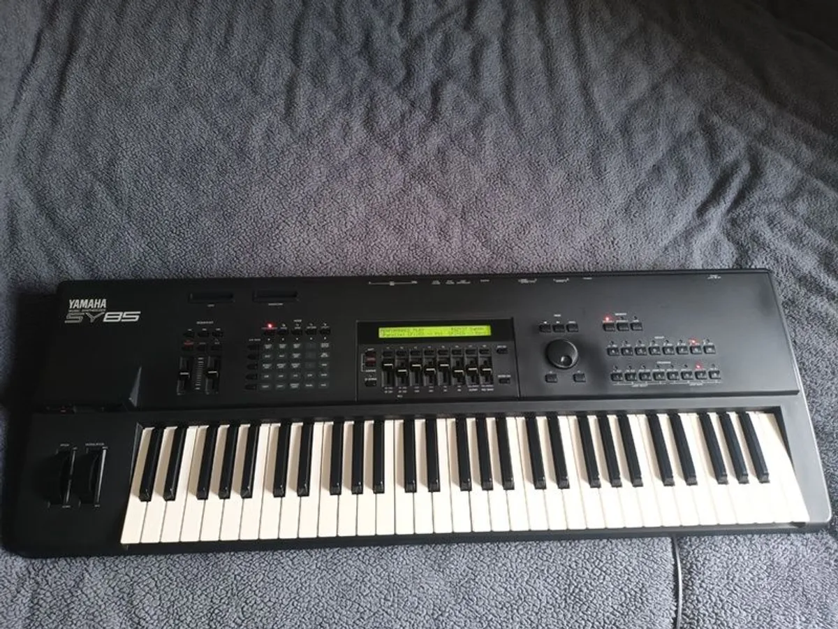 Yamaha Sy85 - Image 1