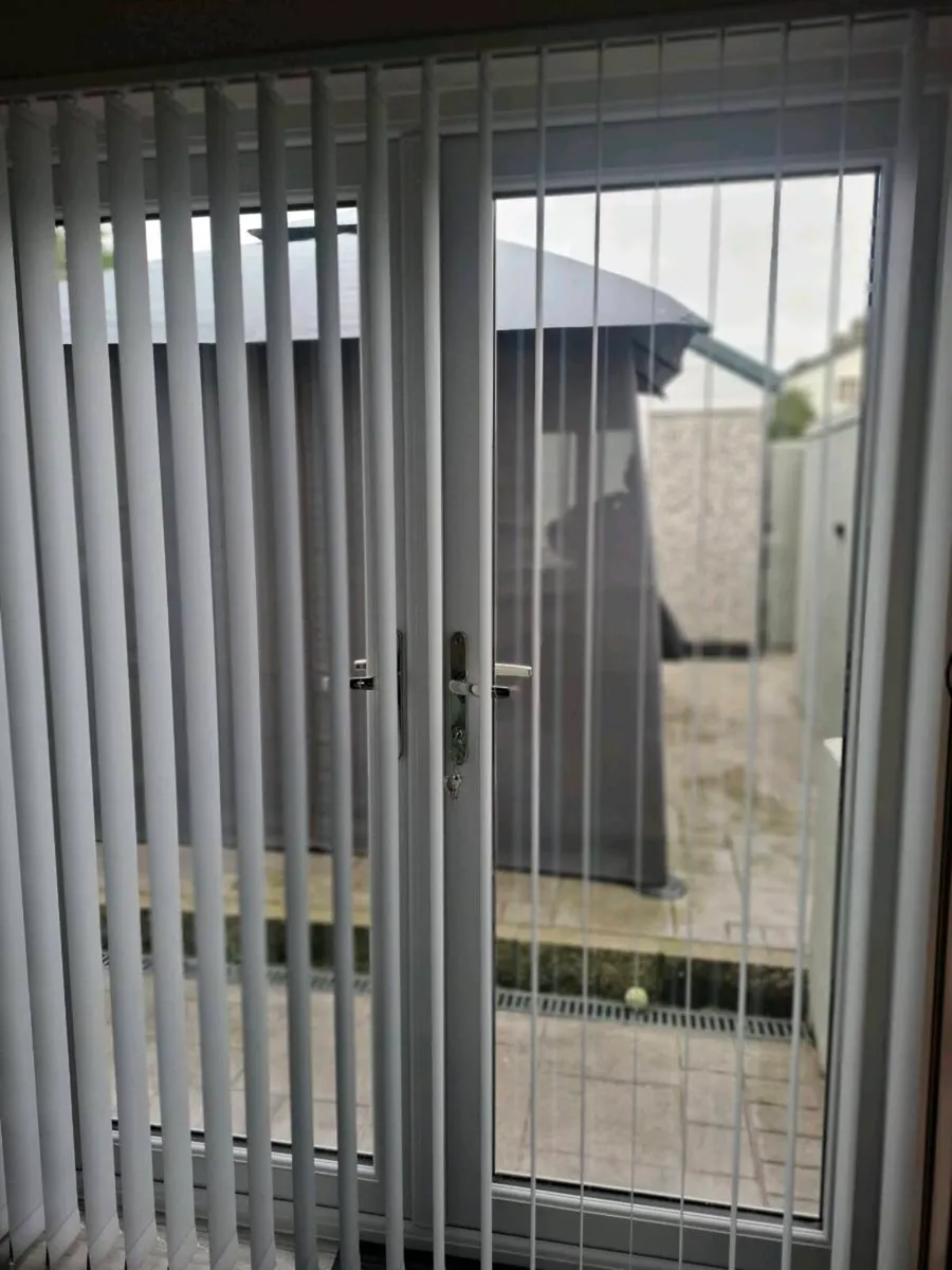 Vertical blind - Image 1