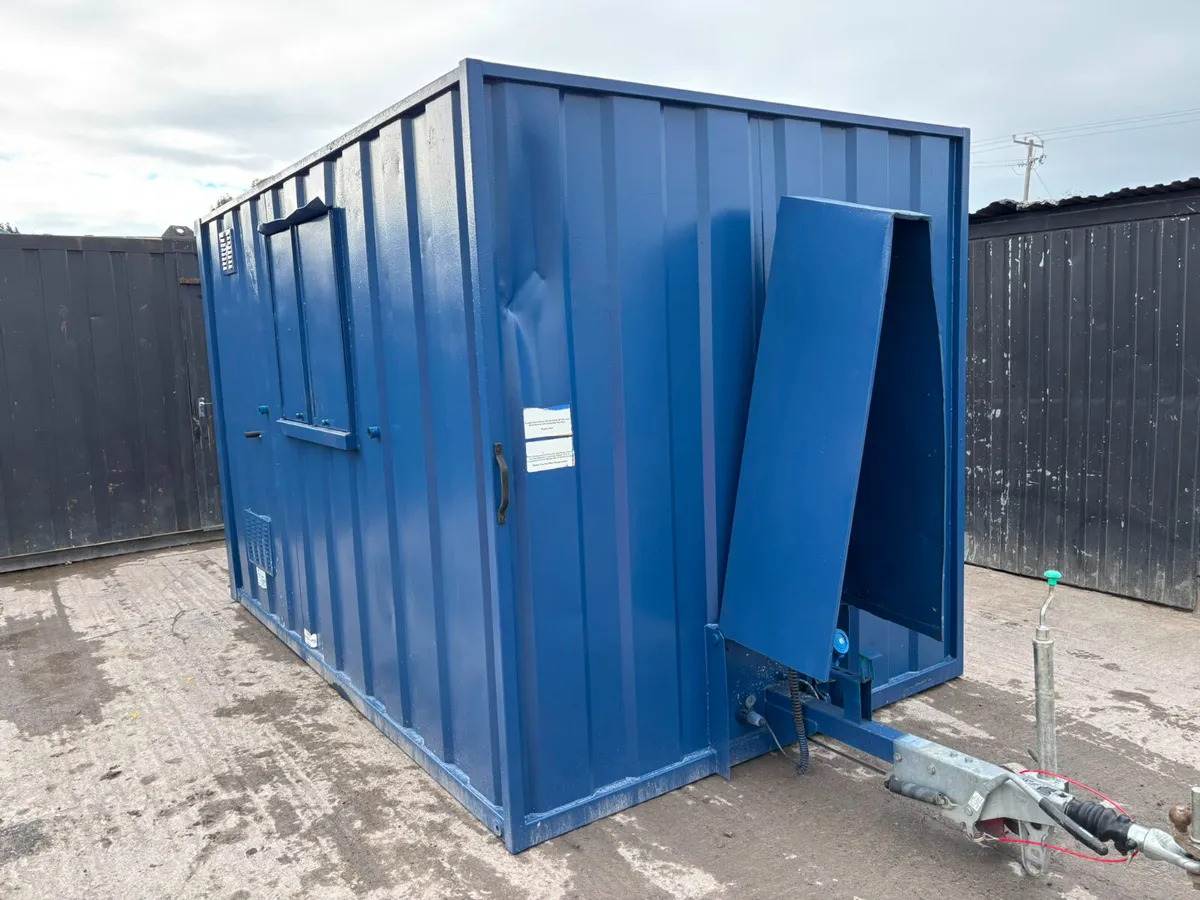 Towable mobile site welfare unit - Image 2