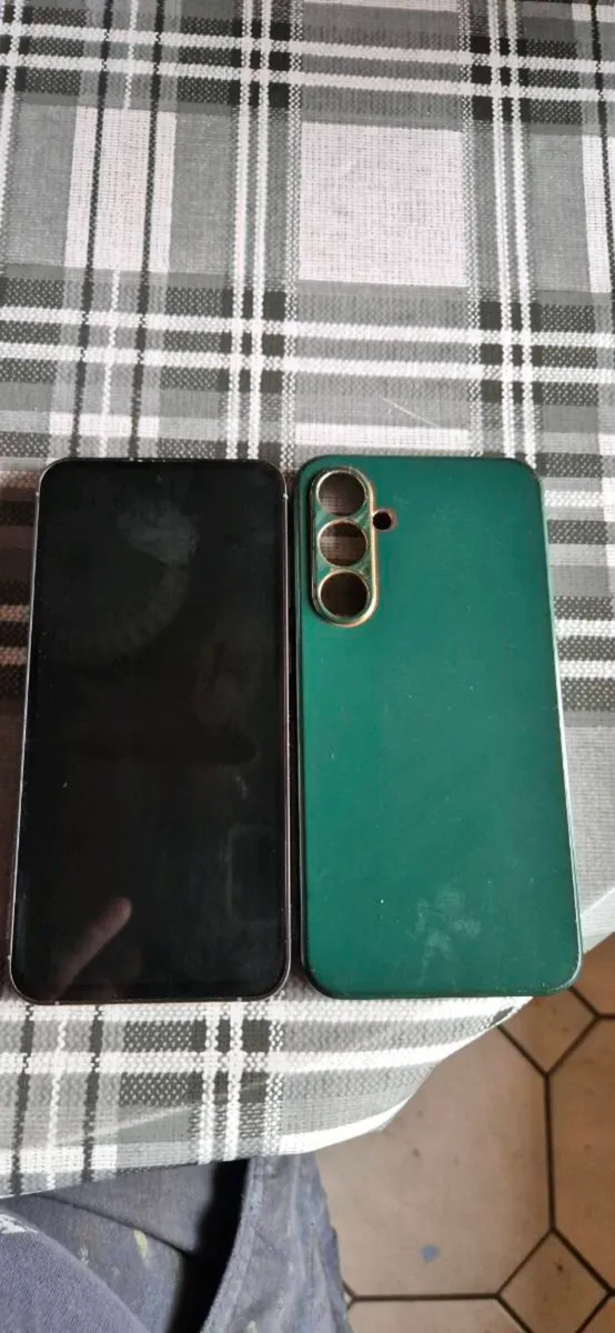 samsung s23 fe - Image 1