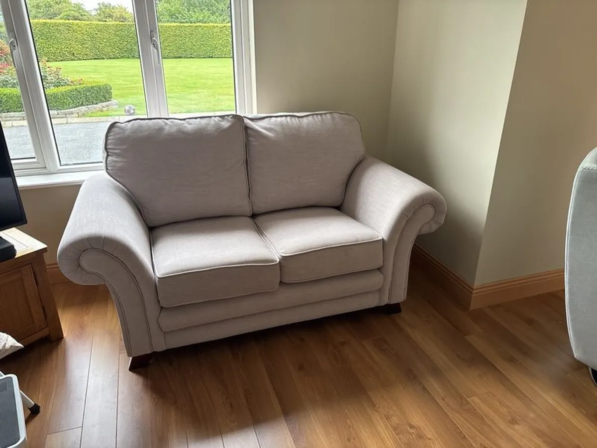 3 and 2 seater sofas - excellent condition - Image 4