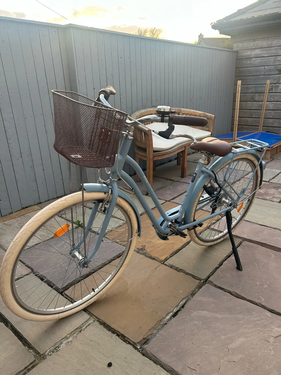 Women’s Bike with Basket - Image 1
