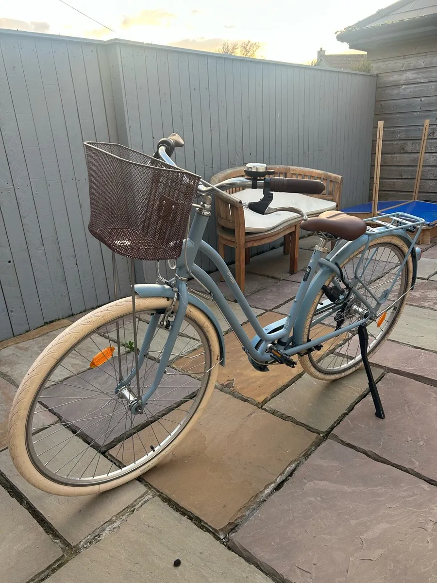Women’s Bike with Basket - Image 2