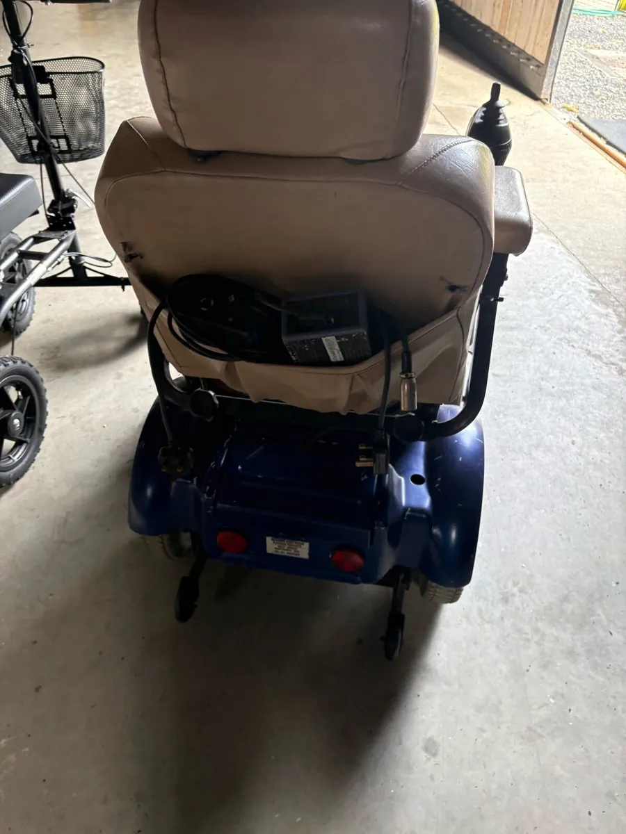 Mobility knee scooter and Electric Mobility chair - Image 2