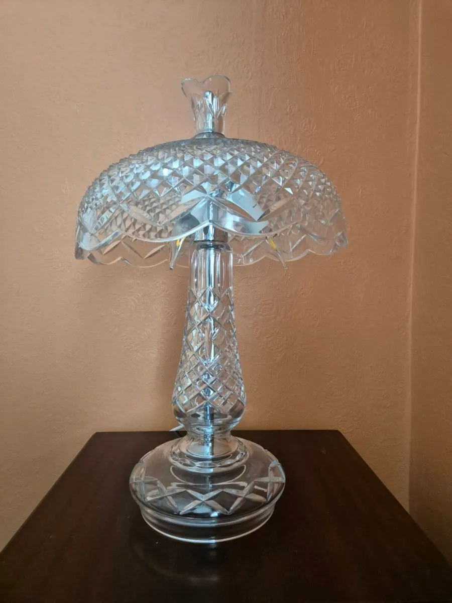 WATERFORD (ACHILL) CRYSTAL LAMP - Image 1