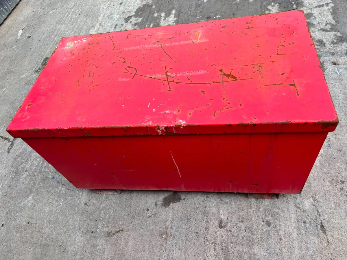 Armorgard FlamBank FB2 hazardous substance storage - Image 3