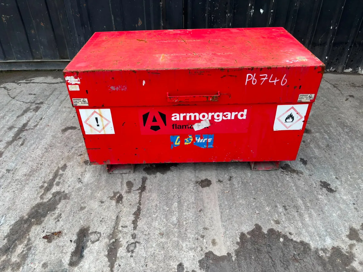 Armorgard FlamBank FB2 hazardous substance storage - Image 1