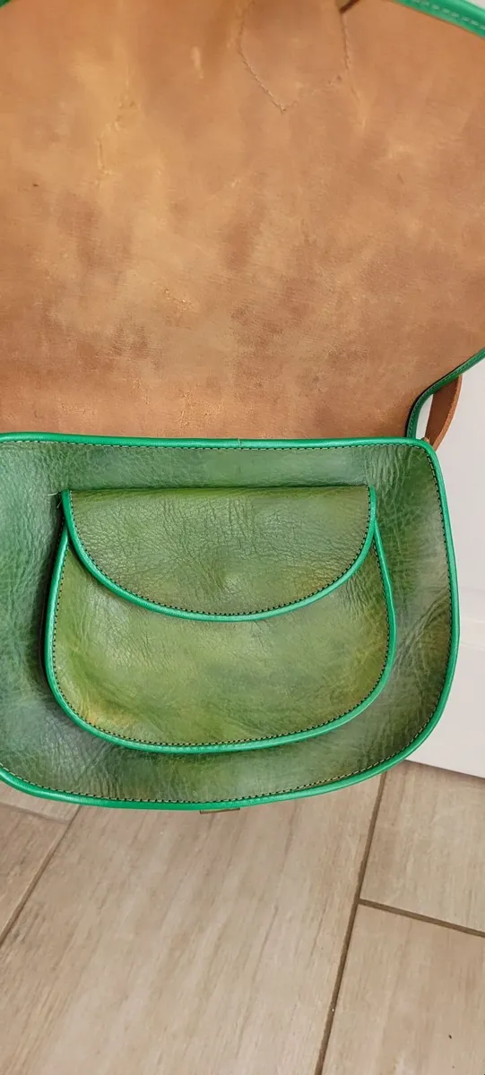 Vintage leather handbag - Image 2