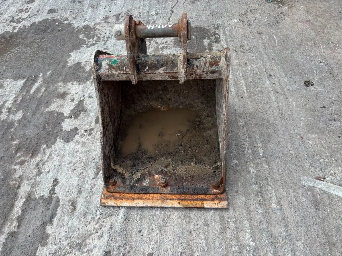 heavy-duty excavator grading bucket - Image 4