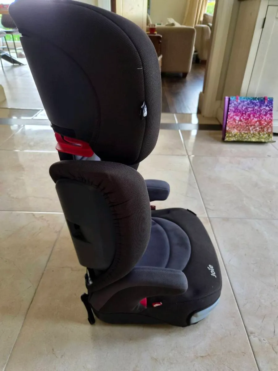 Car seats upto 8 years okd - Image 2