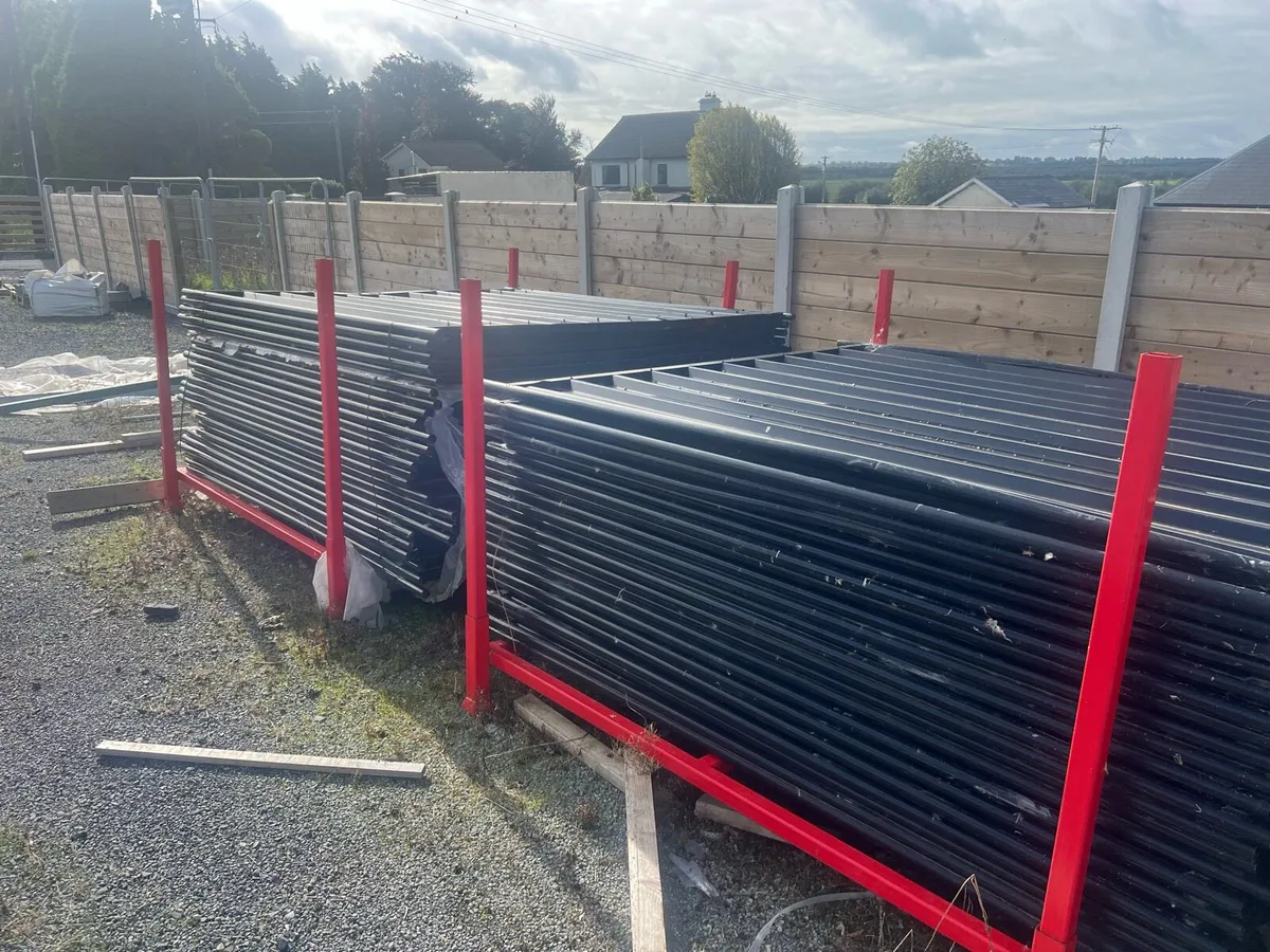 Enclosed site security panels - Image 2