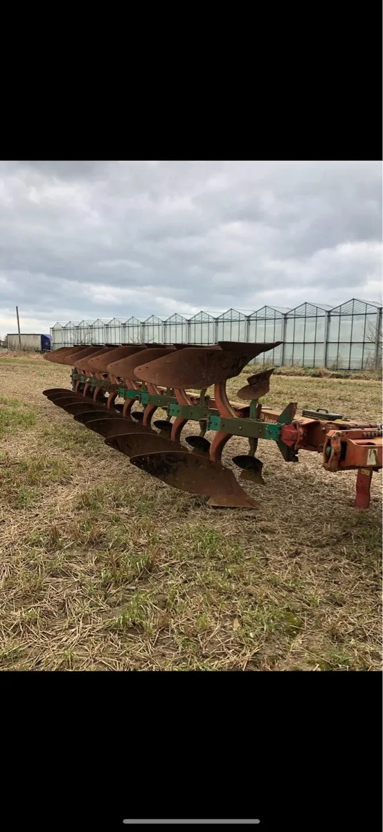 Plough 8 furrow - Image 1