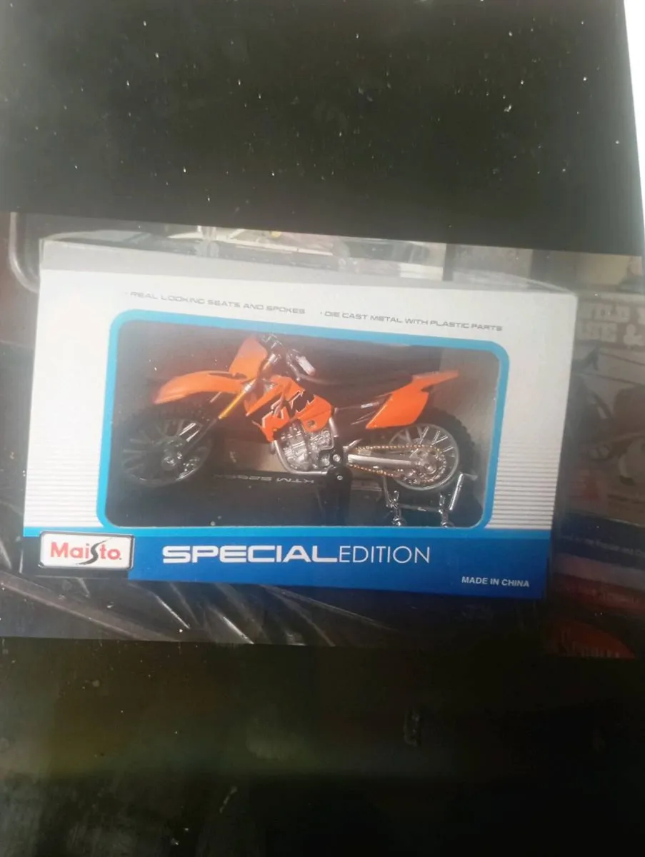 SPECIAL EDITION MAISTO 1:18 SCALE KTM-450 TOY - Image 2