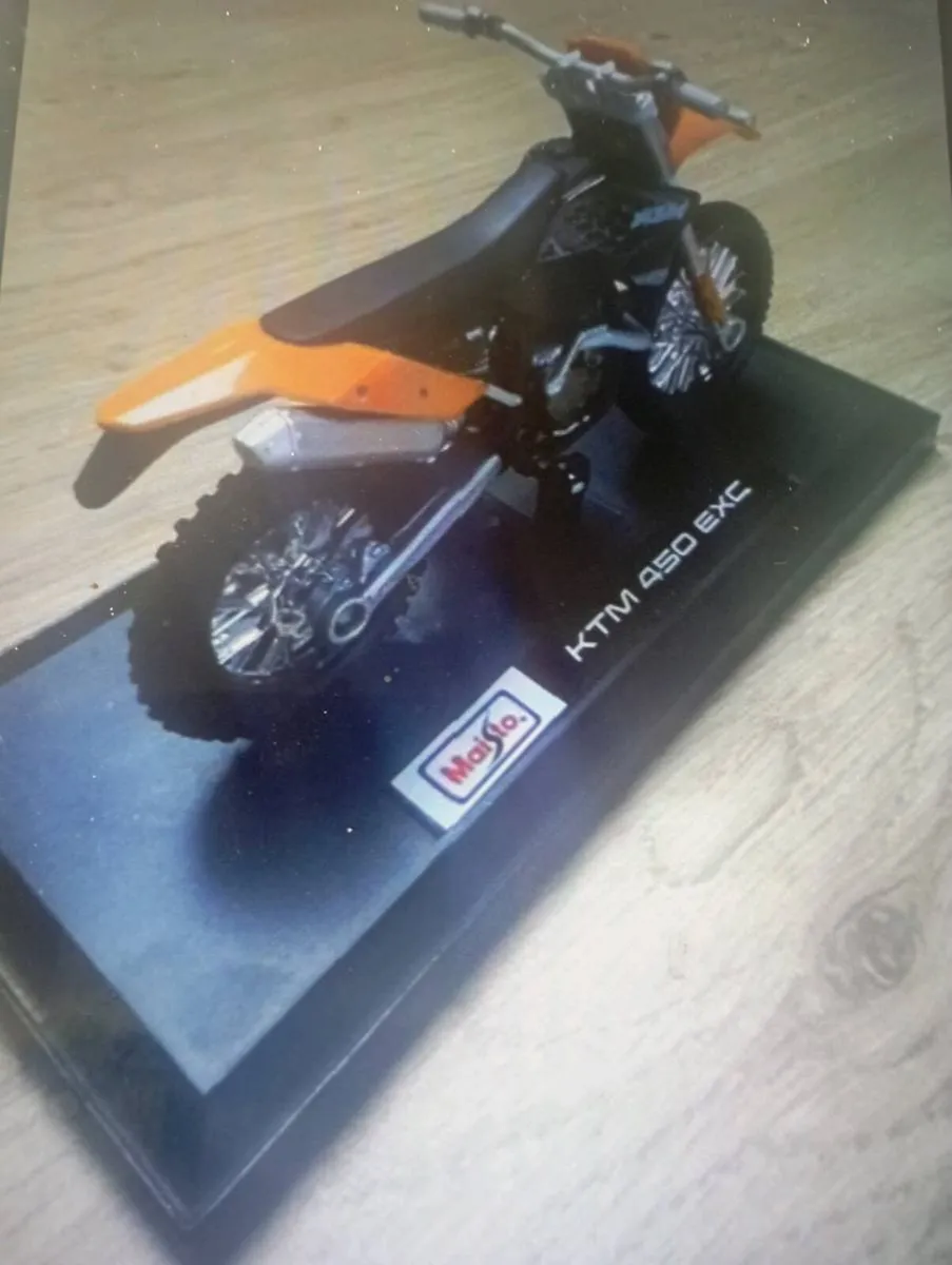 SPECIAL EDITION MAISTO 1:18 SCALE KTM-450 TOY - Image 4