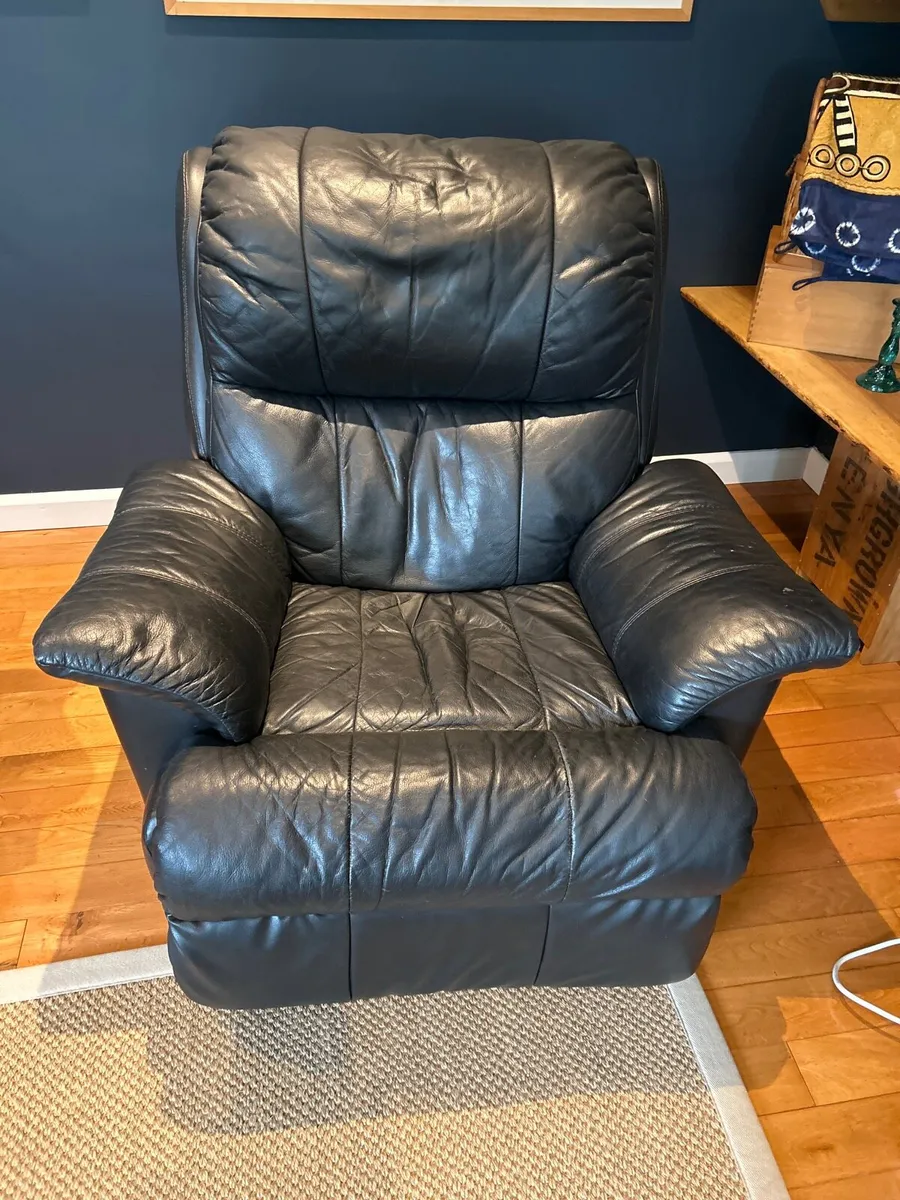 Black Leather recliner - Image 2
