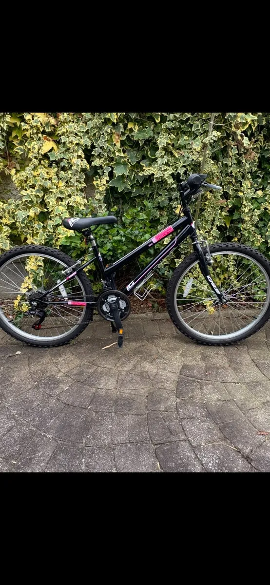 Bicycles - Image 2