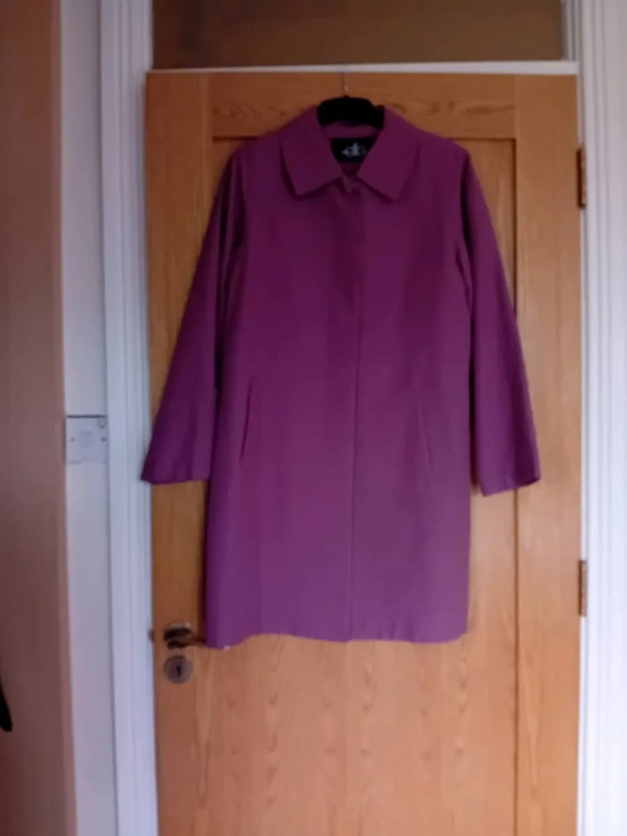 Ladies Jacket/Coat Size 14 - Image 1