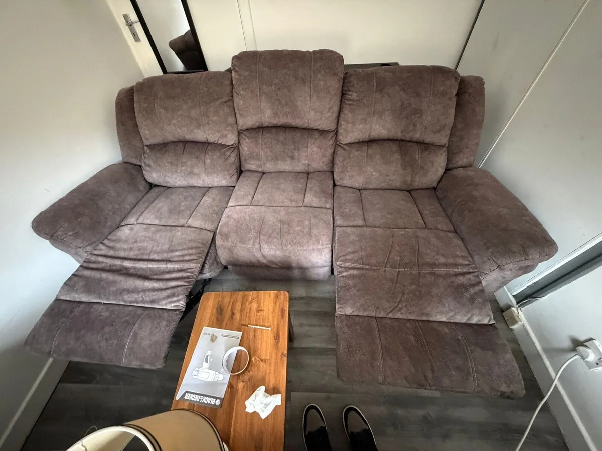 Couch - Image 4