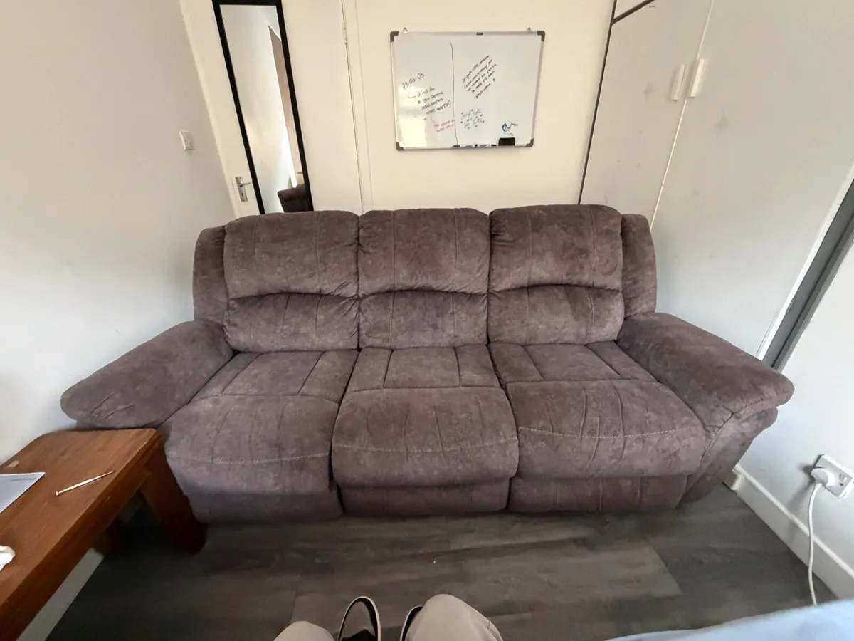 Couch - Image 2