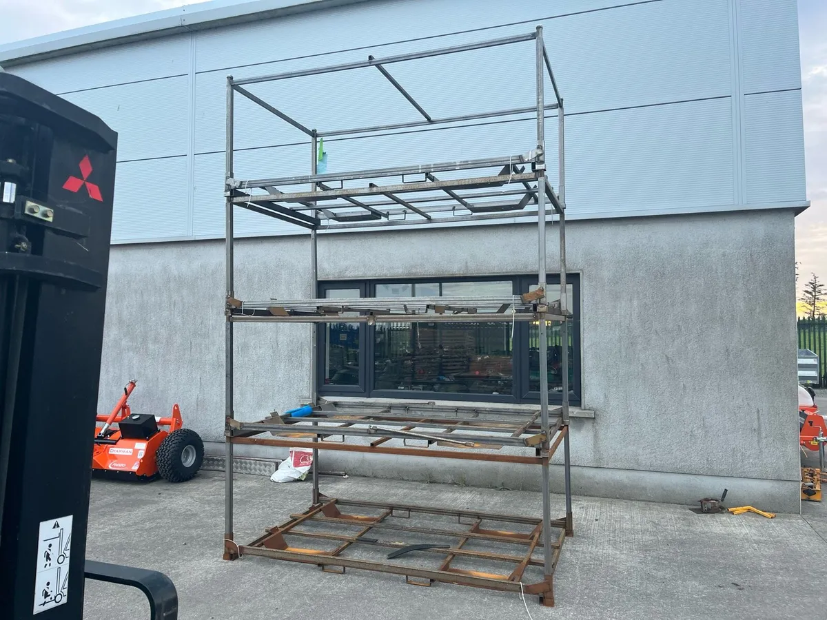 Steel workbenches €50 each - Image 3