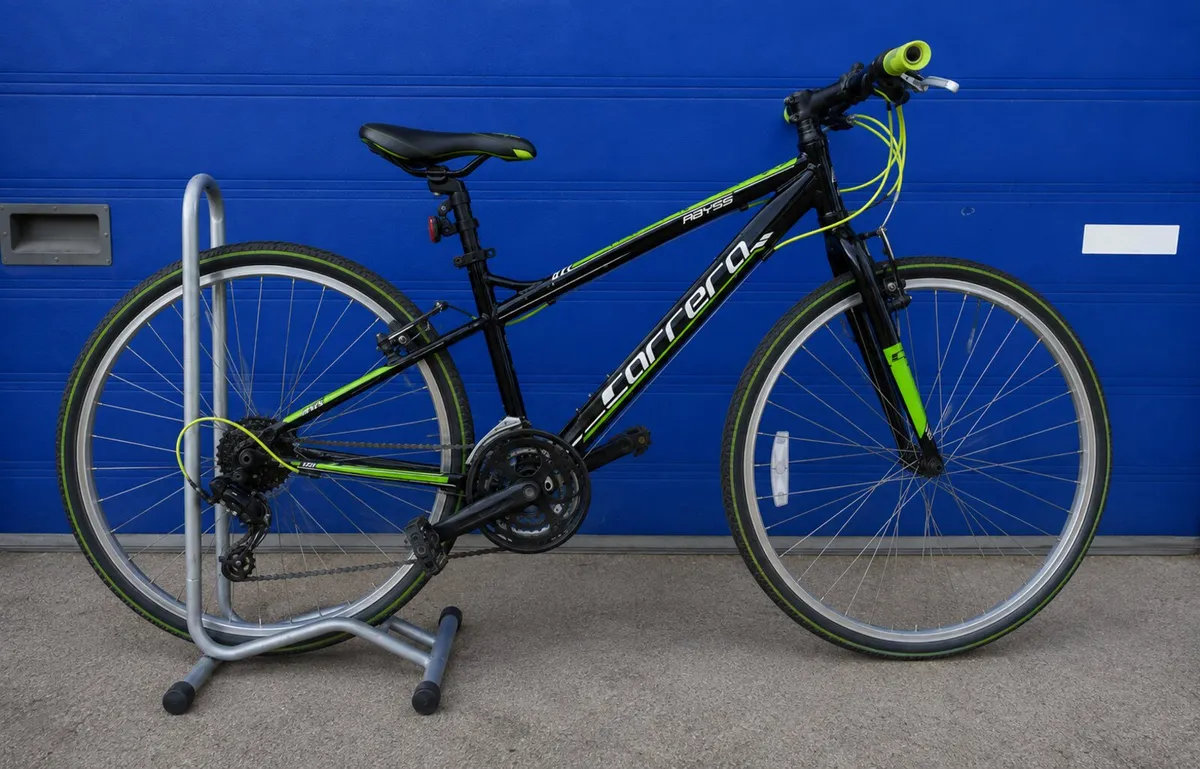 Carrera abyss 24inch [HELMET INCLUDED]