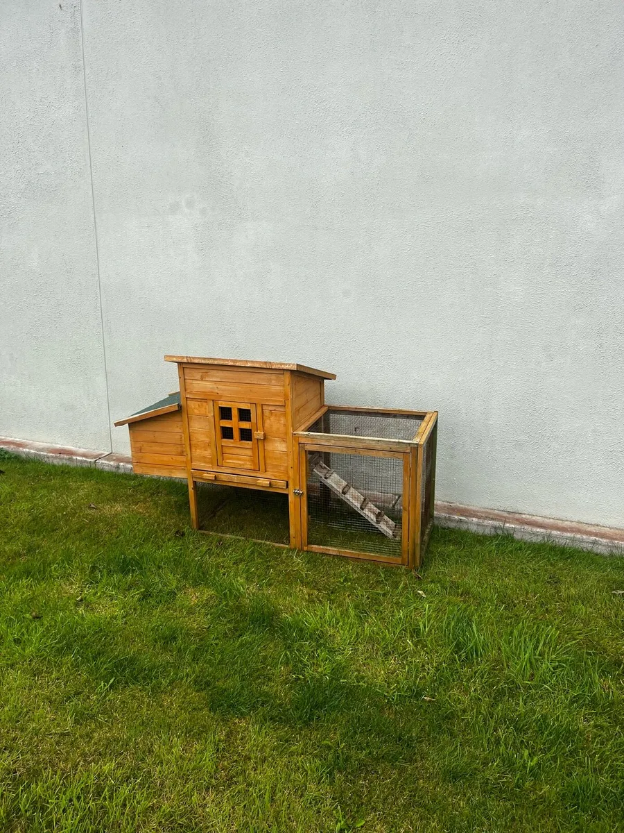 Chicken coop - Image 1