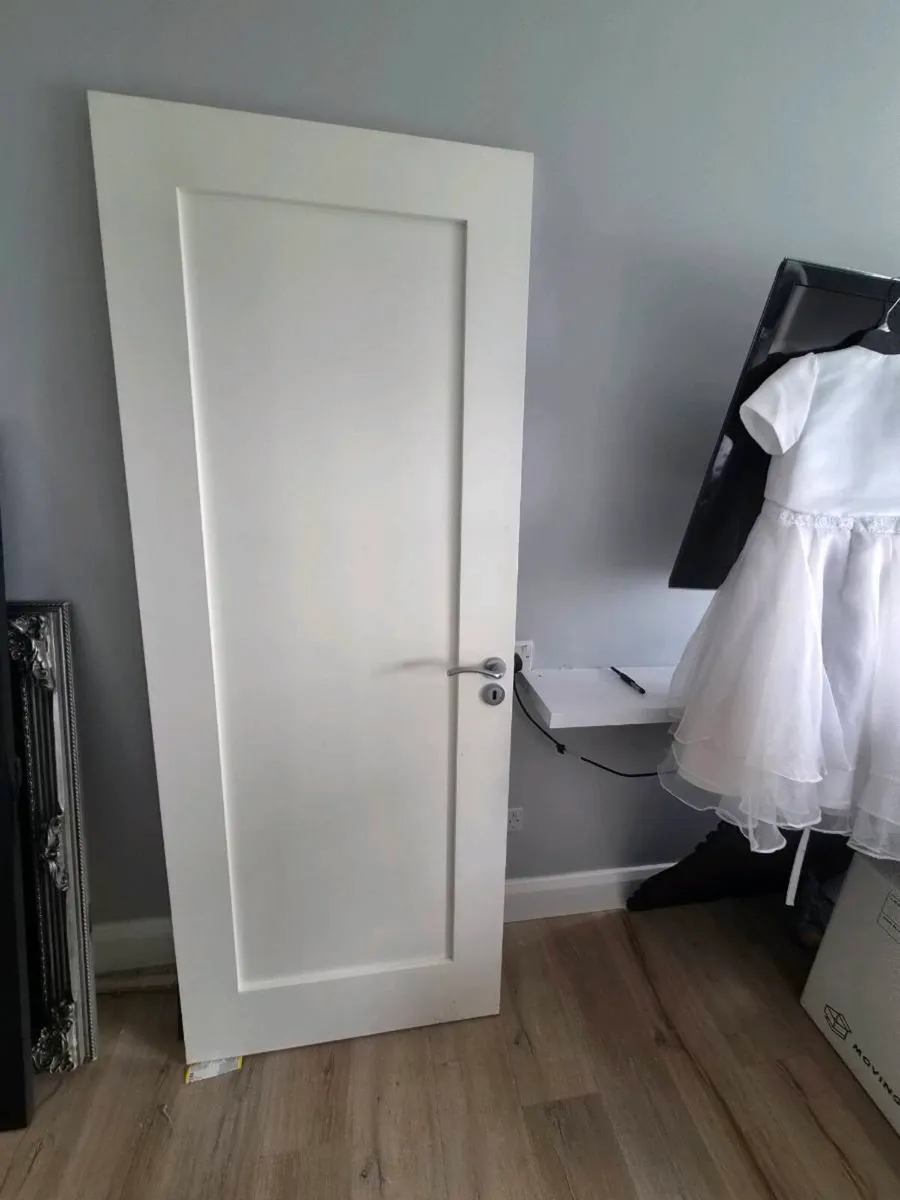 Shaker door