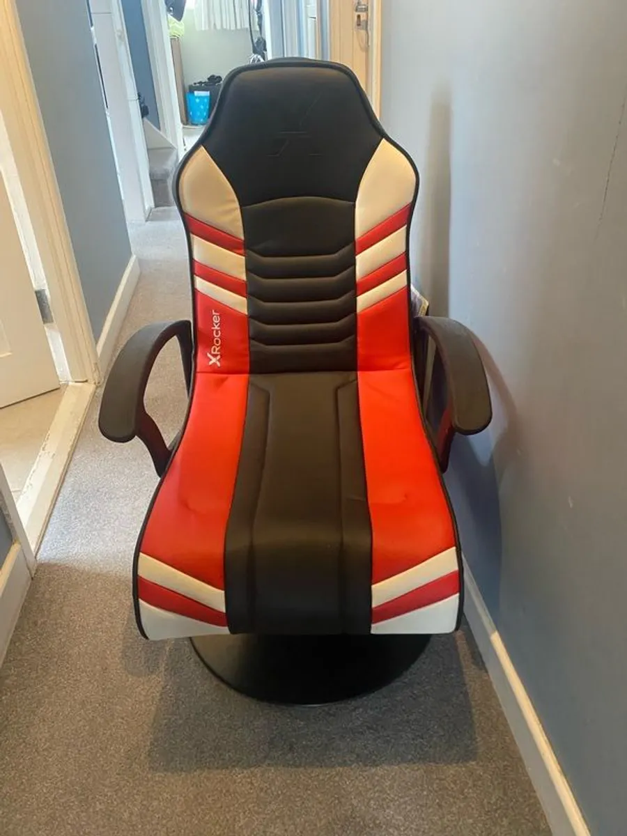 Kids gaming chair. - Image 1