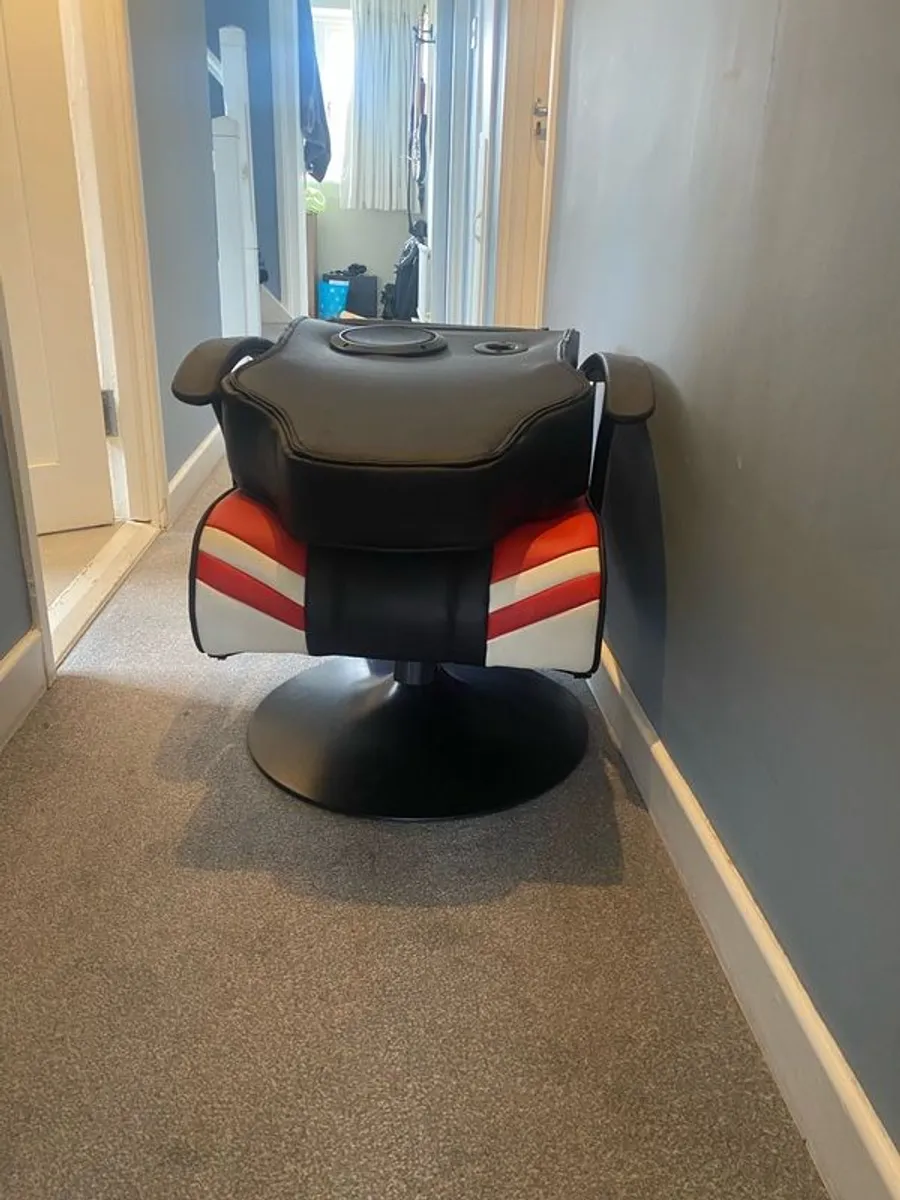 Kids gaming chair. - Image 2