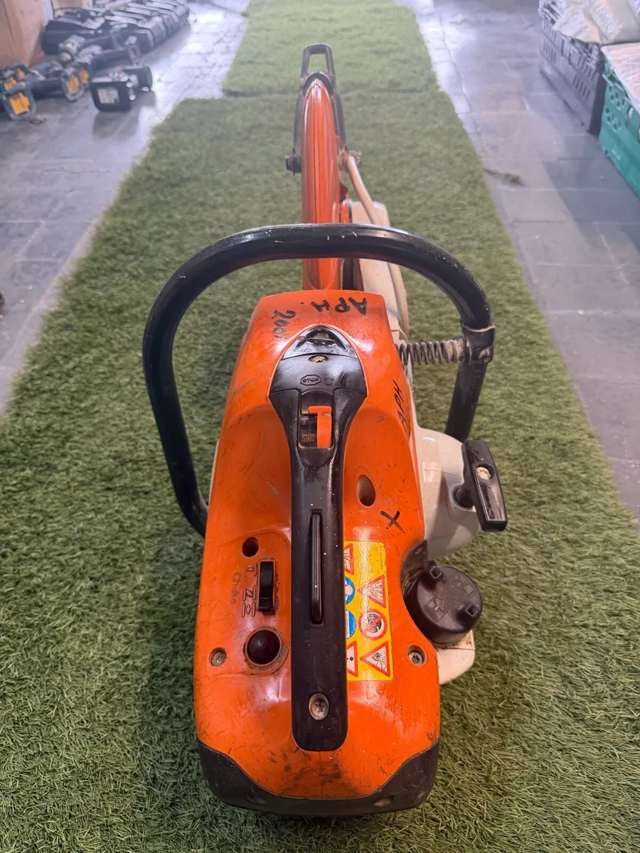 Stihl T5 410 saw - Image 3