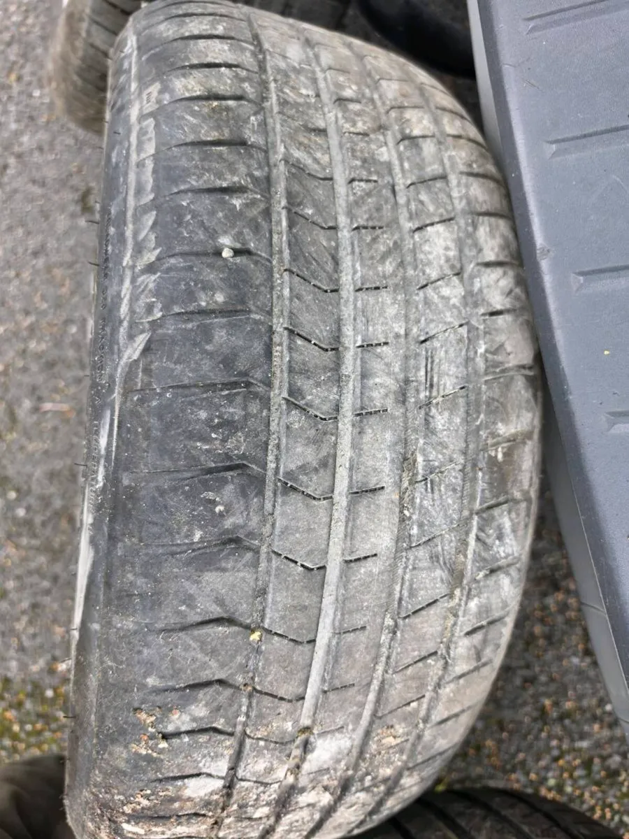 Ford mondeo 17 inch alloys - Image 4