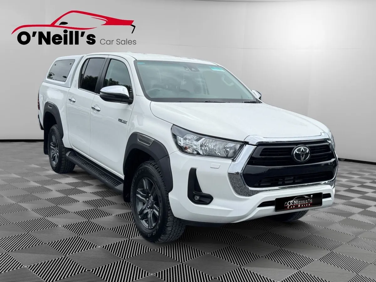 Toyota Hilux 2026 2.8 SR5 MANUAL NO VAT! #457 - Image 1