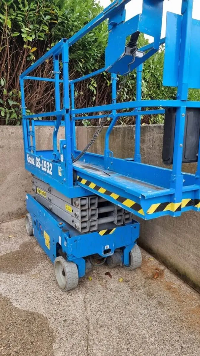 Genie GS-1932 scissor lift - 2016 - Image 3