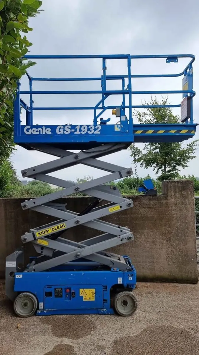 Genie GS-1932 scissor lift - 2016 - Image 2