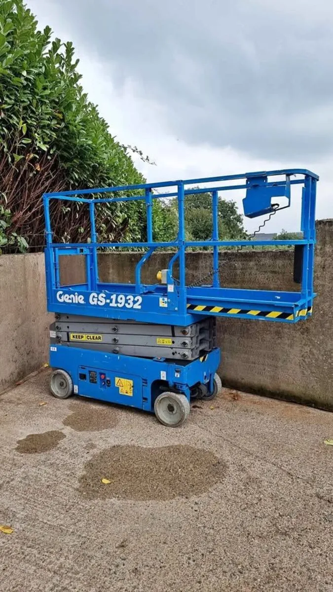 Genie GS-1932 scissor lift - 2016 - Image 1