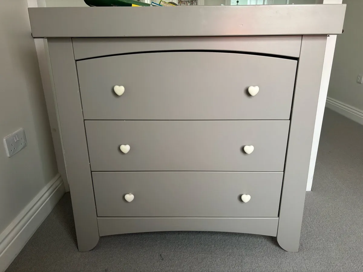 Cot & Changing Table/Drawer Unit - Image 2