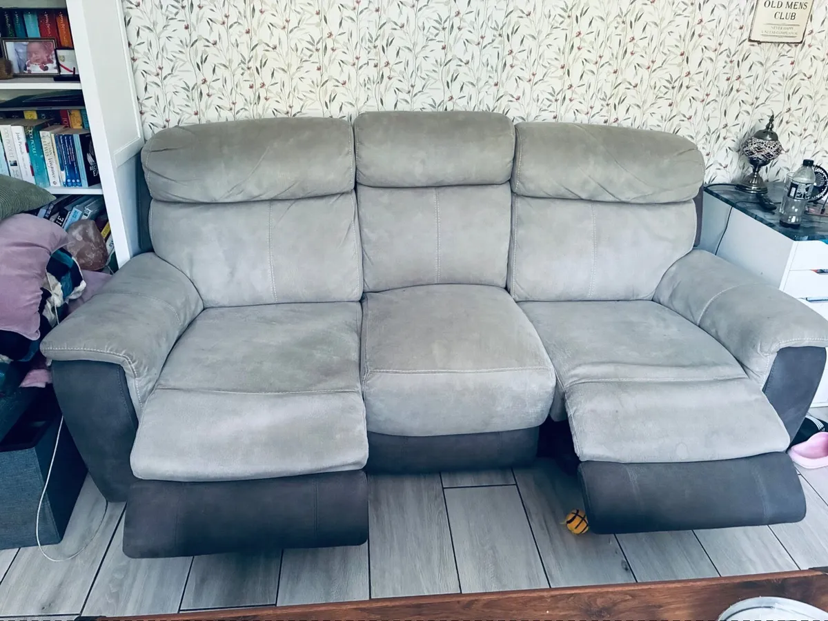 Leader recliner sofas - Image 3