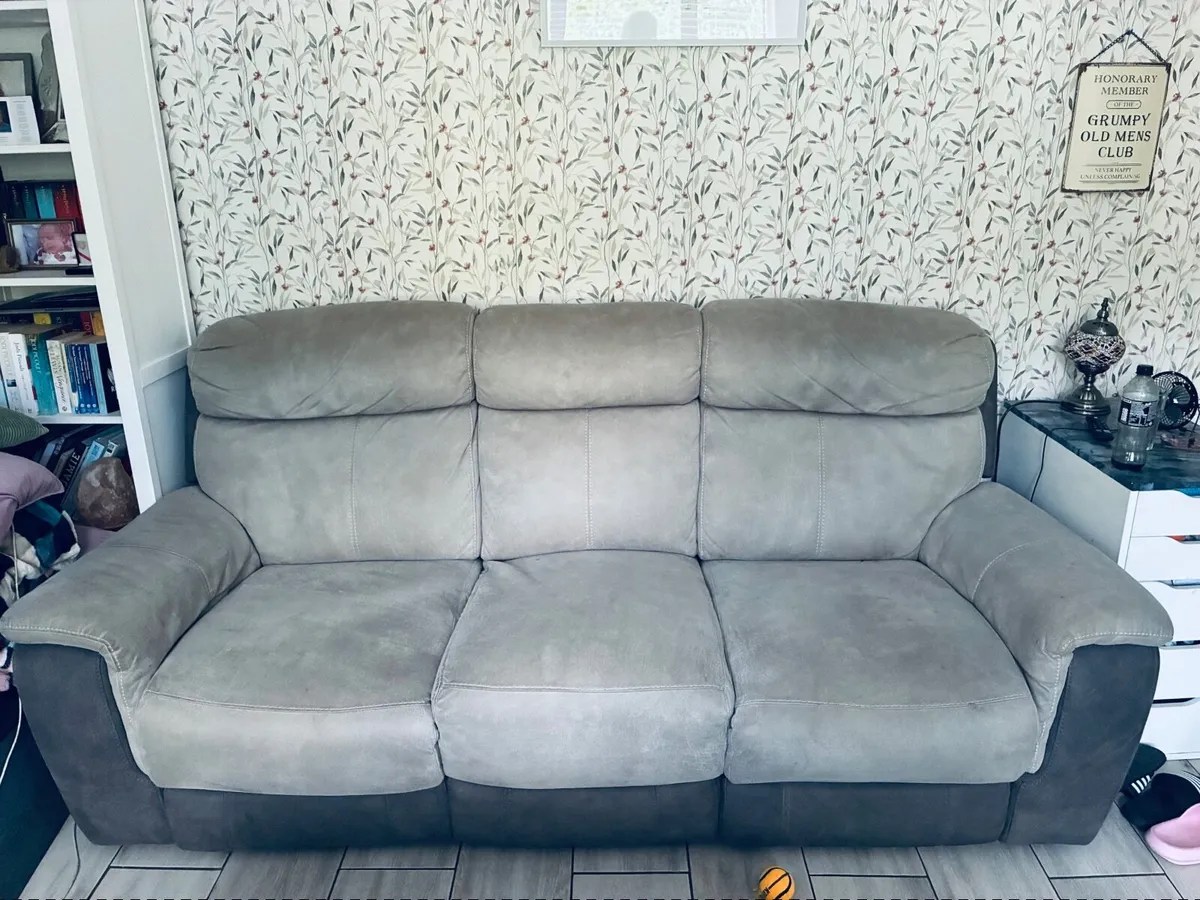 Leader recliner sofas - Image 4