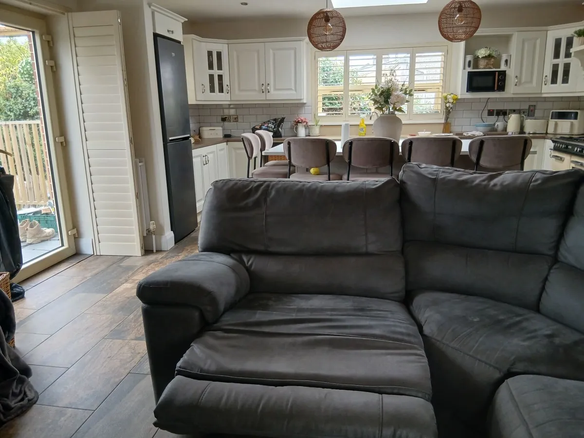 Recliner sofa and furniture - Image 2