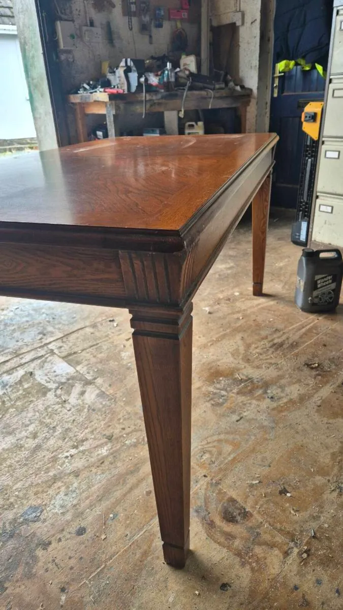 Kitchen table - Image 1