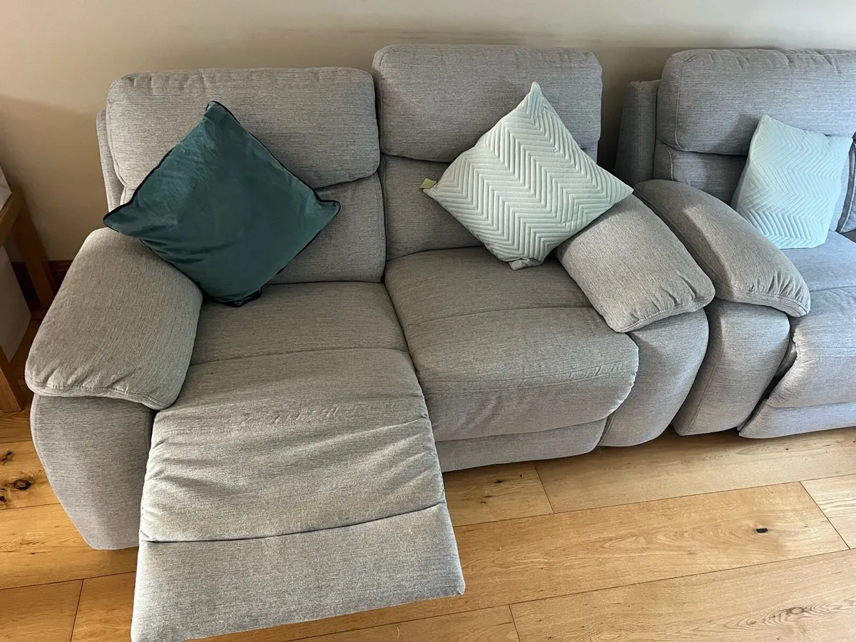 3 seater + two 2 seater sofas - Image 3