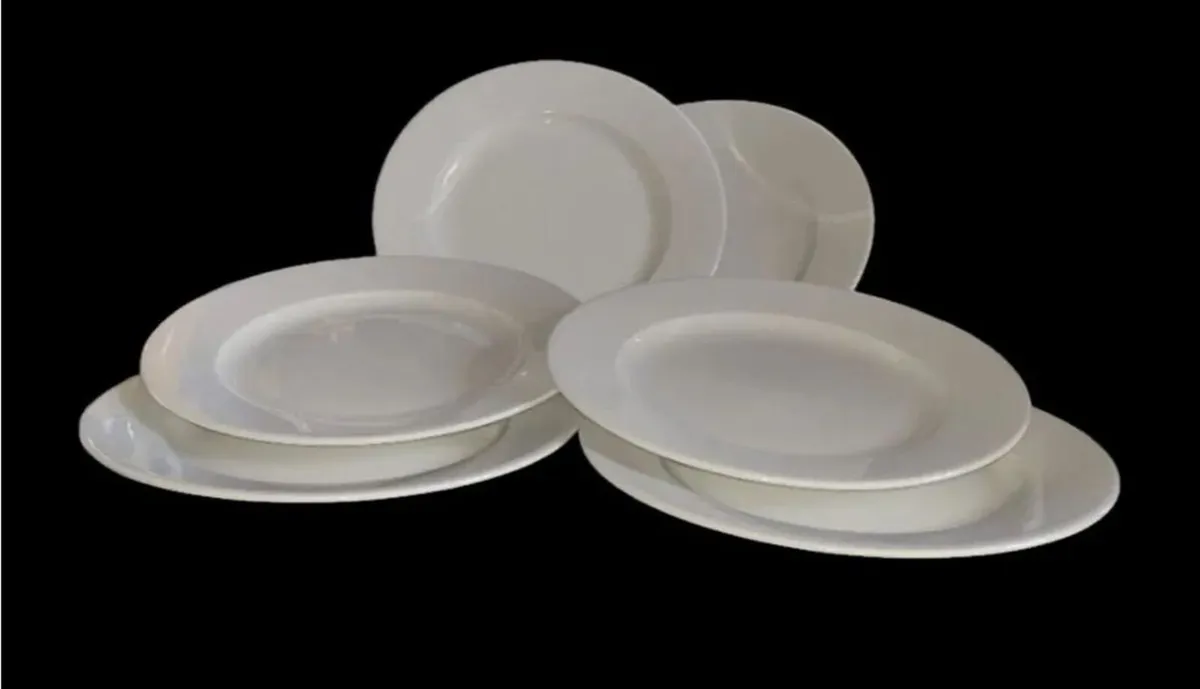 Set of 6 Harrods White Wide-Rim Plates – Pristine - Image 2