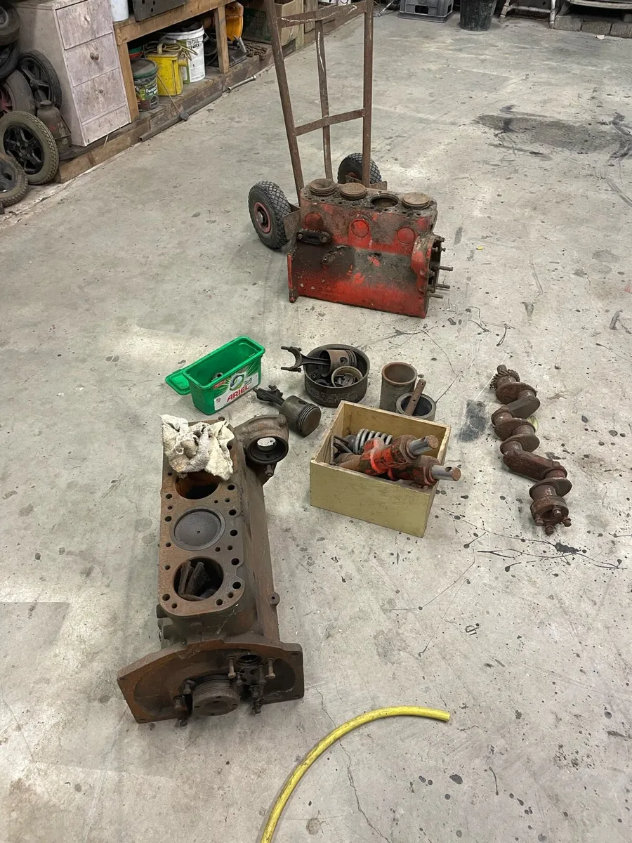 Allis-chalmers tractor - Image 3