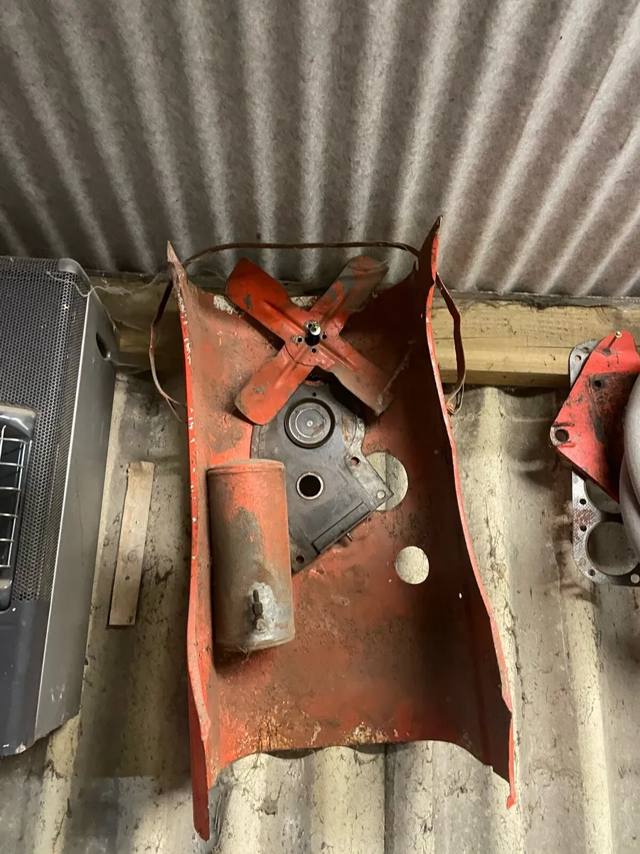 Allis-chalmers tractor - Image 4